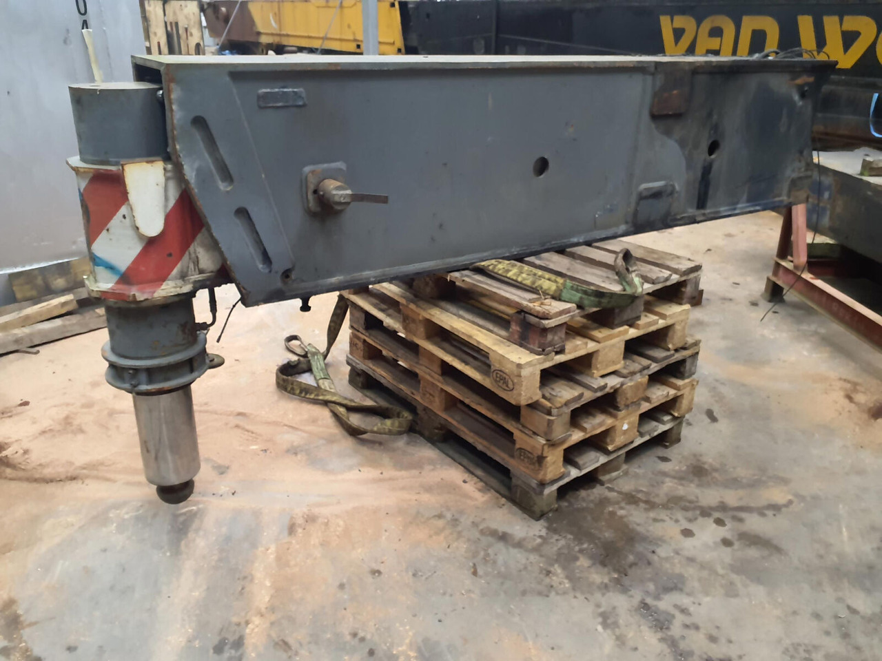 Liebherr LTM 1300 outrigger complete rear L - Підвіска в категорії Автокрани: фото 2 Liebherr LTM 1300 outrigger complete rear L - Підвіска в категорії Автокрани: фото 2