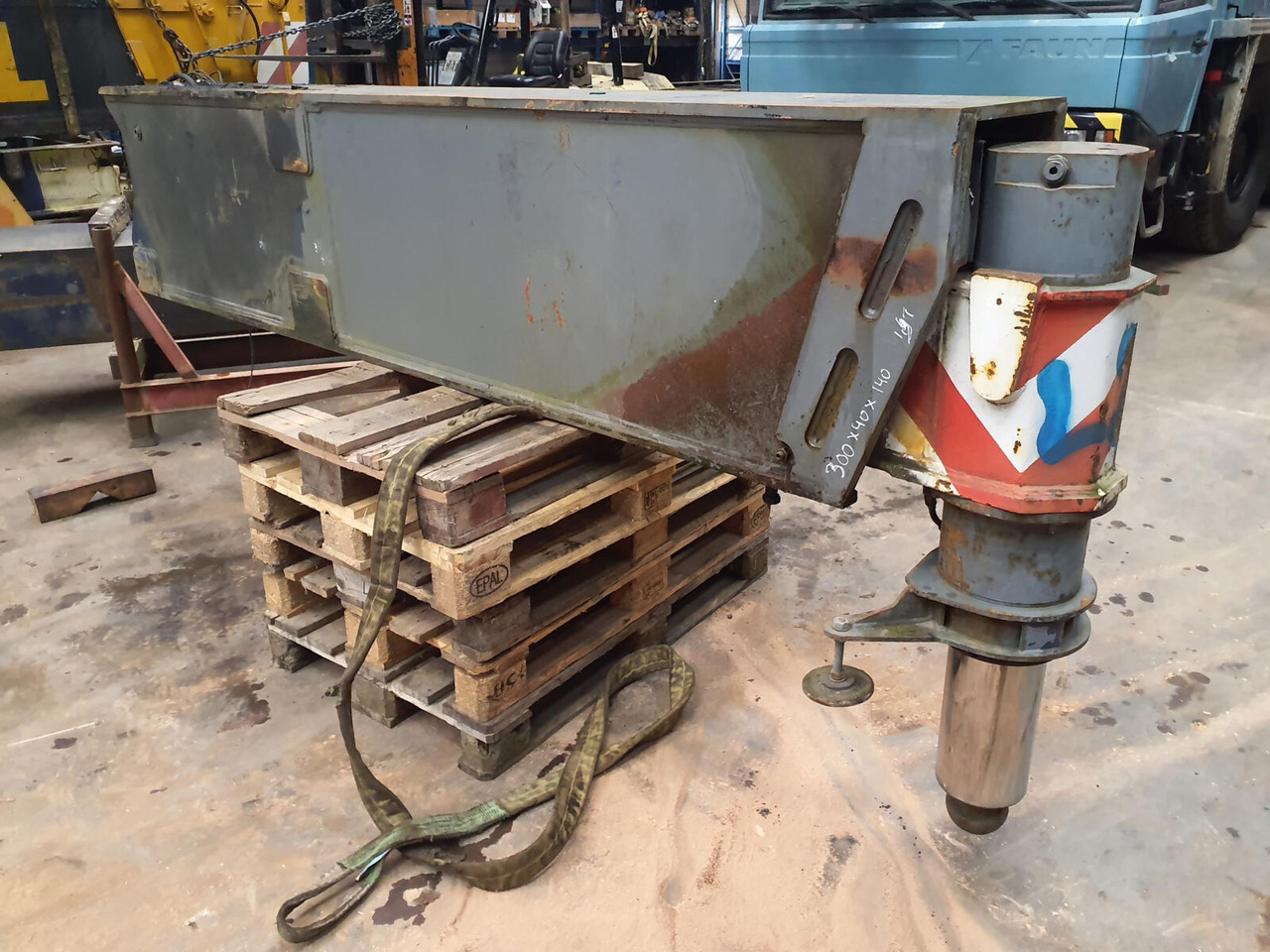 Liebherr LTM 1300 outrigger complete rear L - Підвіска в категорії Автокрани: фото 1 Liebherr LTM 1300 outrigger complete rear L - Підвіска в категорії Автокрани: фото 1