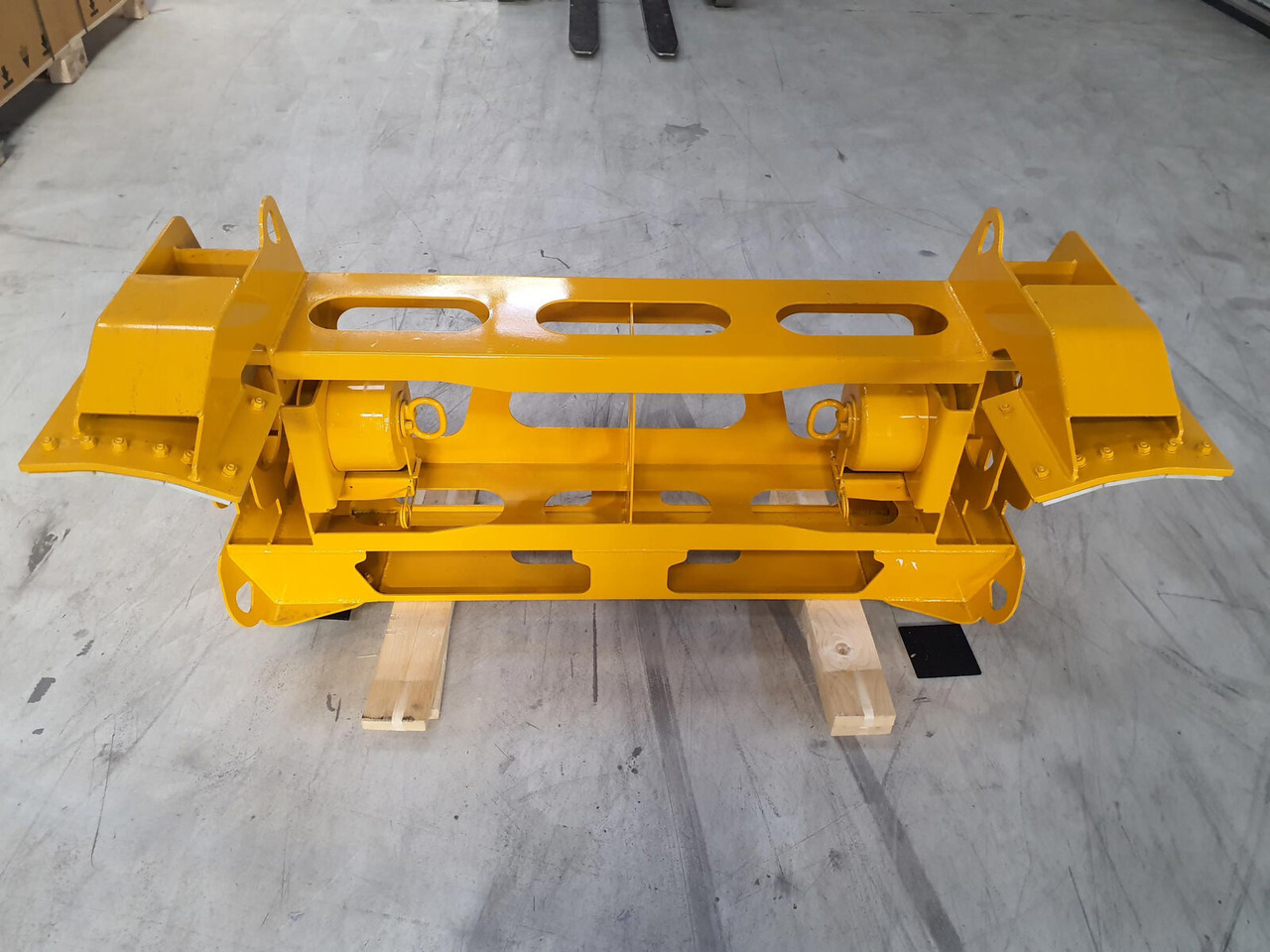 Liebherr LTM 1750-9.1 Luffing cylinder lifting device front - Кузов і екстер'єр в категорії Автокрани: фото 4 Liebherr LTM 1750-9.1 Luffing cylinder lifting device front - Кузов і екстер'єр в категорії Автокрани: фото 4