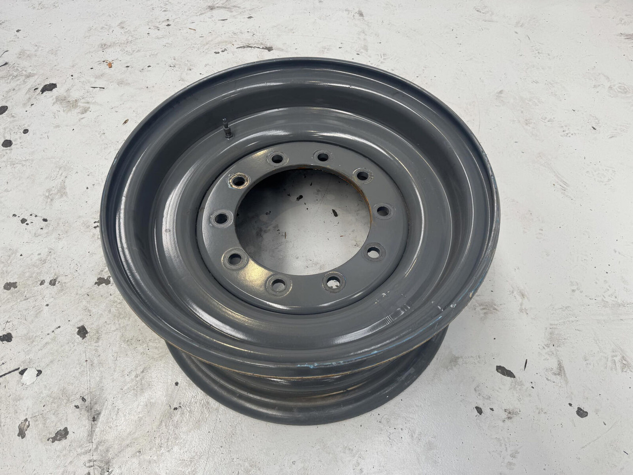 Liebherr Rim 445/95R25 10 12 1p - Колісний диск в категорії Крани: фото 1 Liebherr Rim 445/95R25 10 12 1p - Колісний диск в категорії Крани: фото 1
