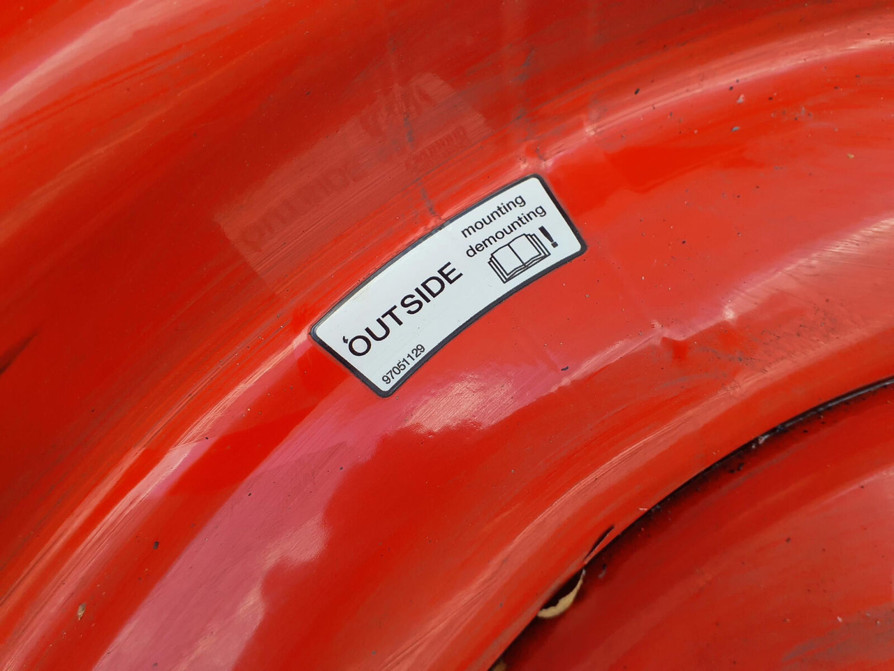 Liebherr Rim 445/95R25 10 12 1p - Колісний диск в категорії Крани: фото 4 Liebherr Rim 445/95R25 10 12 1p - Колісний диск в категорії Крани: фото 4