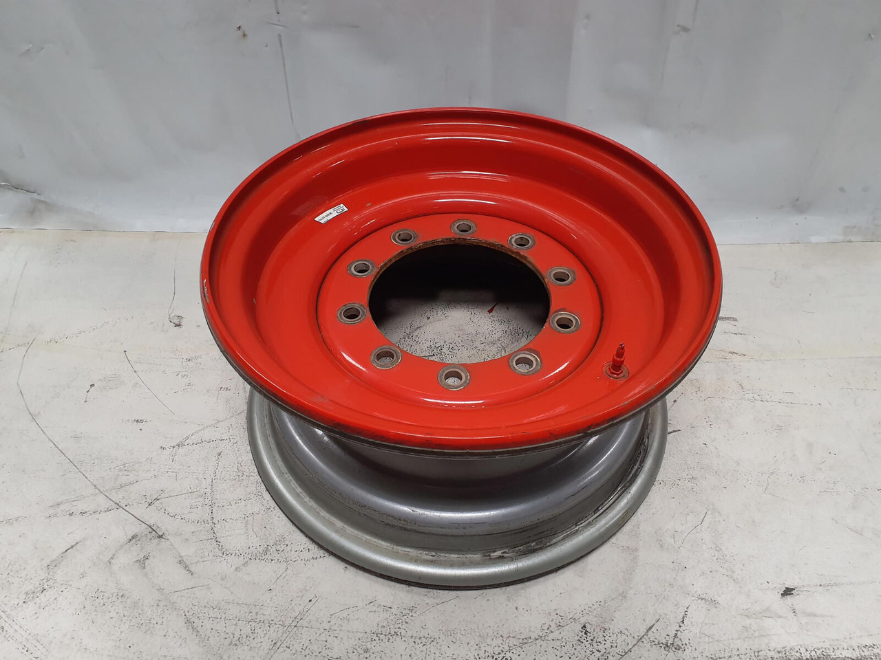 Liebherr Rim 445/95R25 10 12 1p - Колісний диск в категорії Крани: фото 1 Liebherr Rim 445/95R25 10 12 1p - Колісний диск в категорії Крани: фото 1