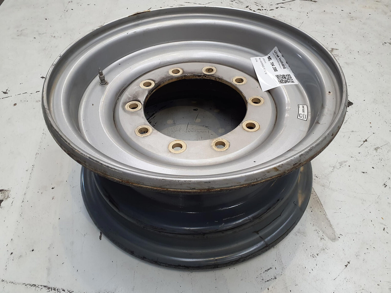 Liebherr Rim 445/95R25 10 12 1p - Колісний диск в категорії Крани: фото 1 Liebherr Rim 445/95R25 10 12 1p - Колісний диск в категорії Крани: фото 1