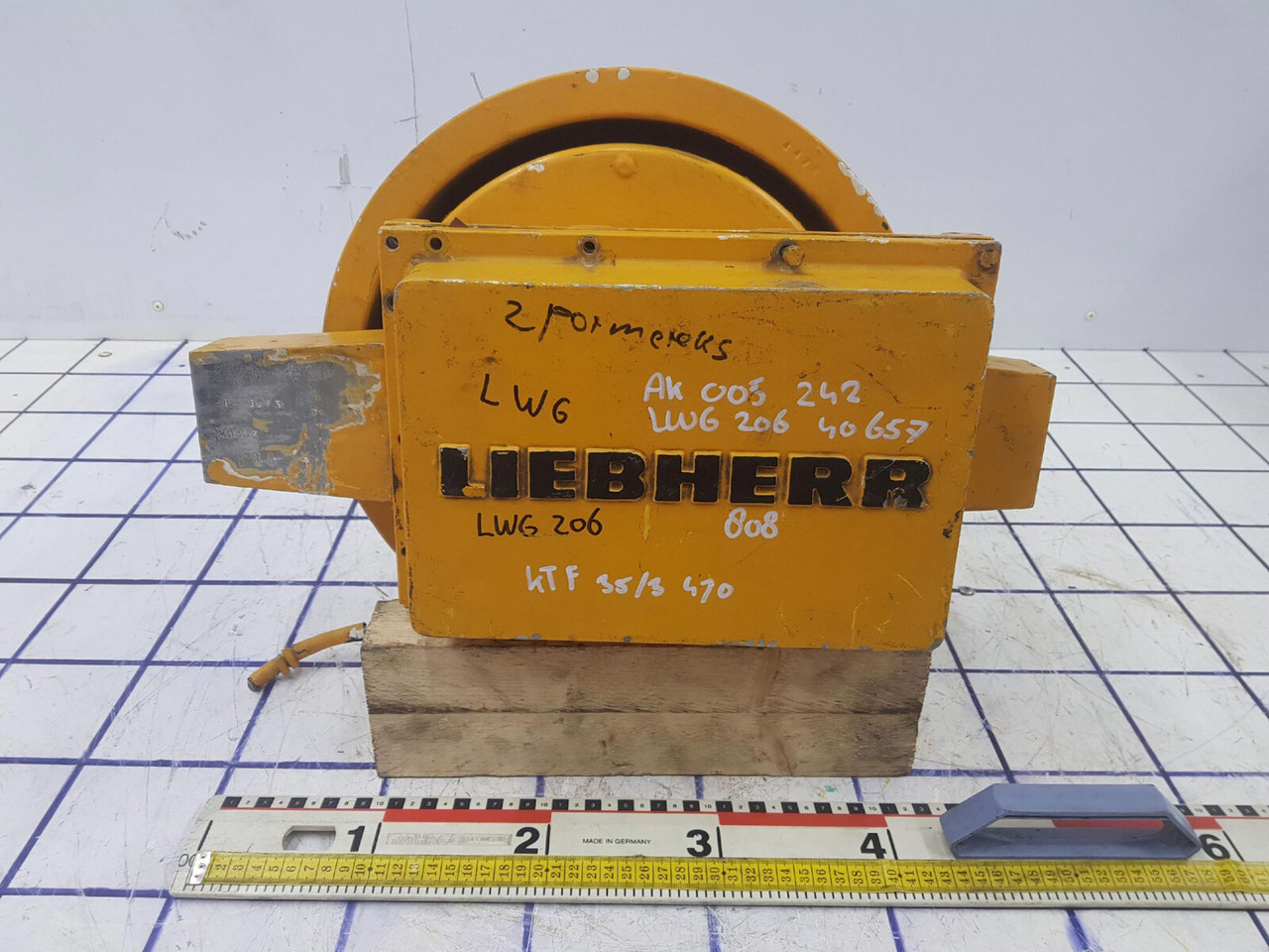 Liebherr lenght indicator LWG 206 - Кузов і екстер'єр в категорії Автокрани: фото 1 Liebherr lenght indicator LWG 206 - Кузов і екстер'єр в категорії Автокрани: фото 1