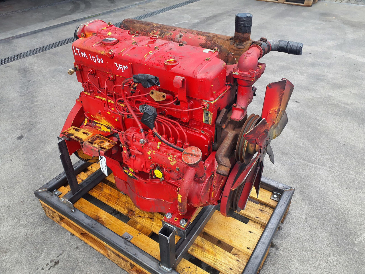 Mercedes-Benz LTM 1060 engine Mercedes OM 352 - Двигун в категорії Автокрани: фото 1 Mercedes-Benz LTM 1060 engine Mercedes OM 352 - Двигун в категорії Автокрани: фото 1