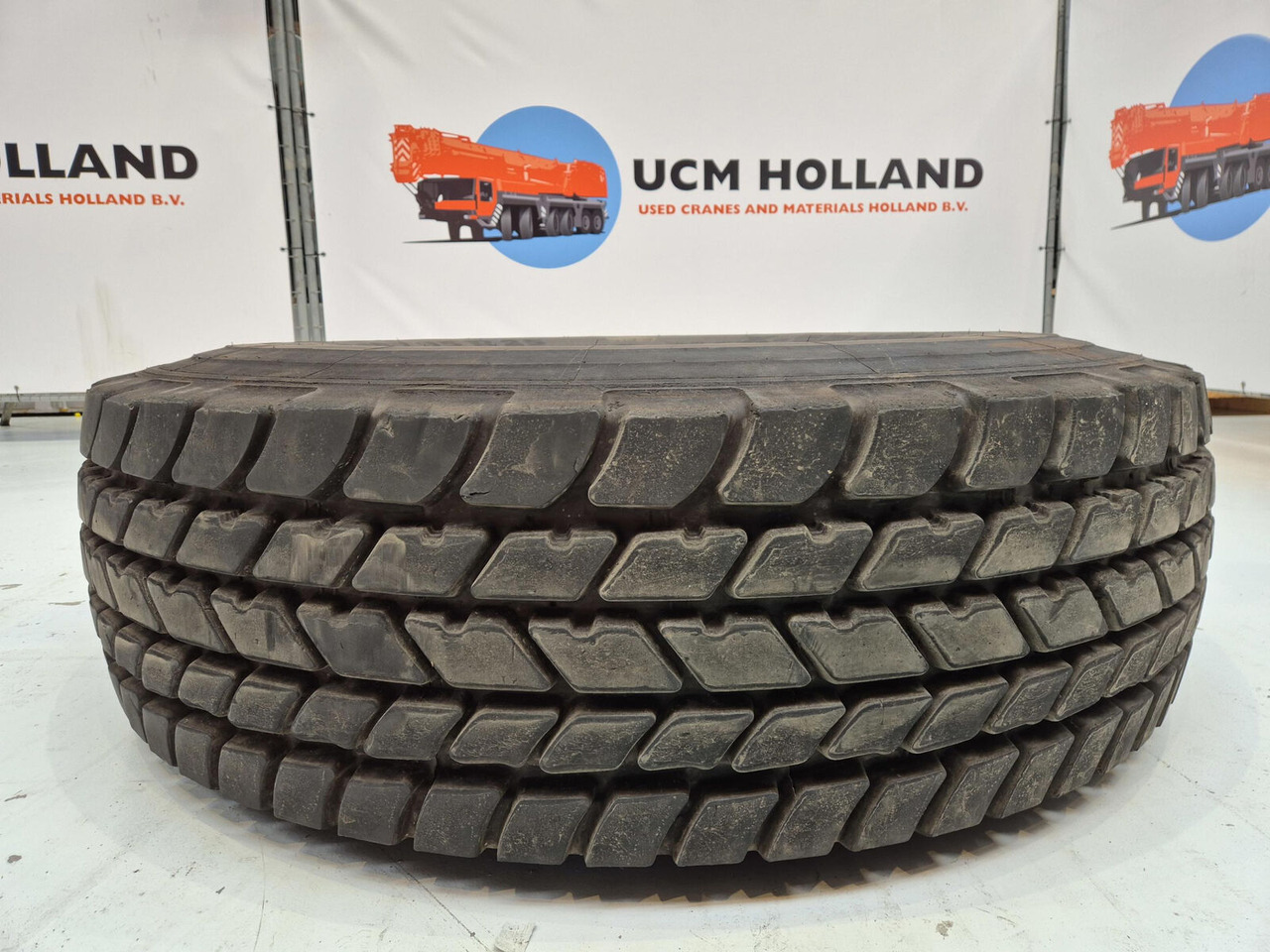 Michelin Wheel 445/95R25 10 12 1p - Колесо в категорії Крани: фото 3 Michelin Wheel 445/95R25 10 12 1p - Колесо в категорії Крани: фото 3