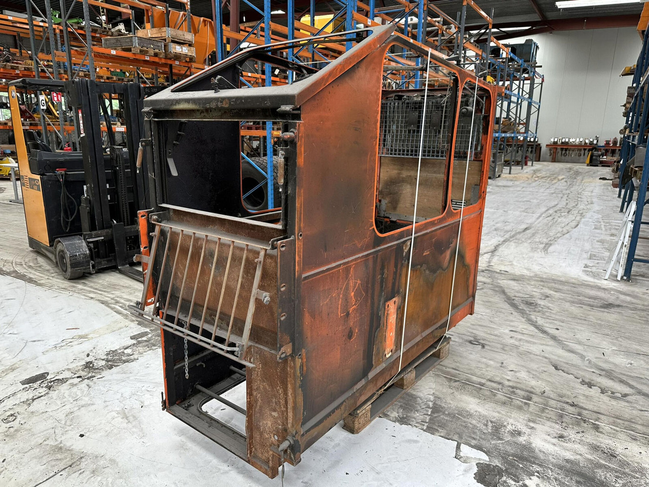 Spierings SK upper cabin - Кабіна в категорії Автокрани: фото 3 Spierings SK upper cabin - Кабіна в категорії Автокрани: фото 3