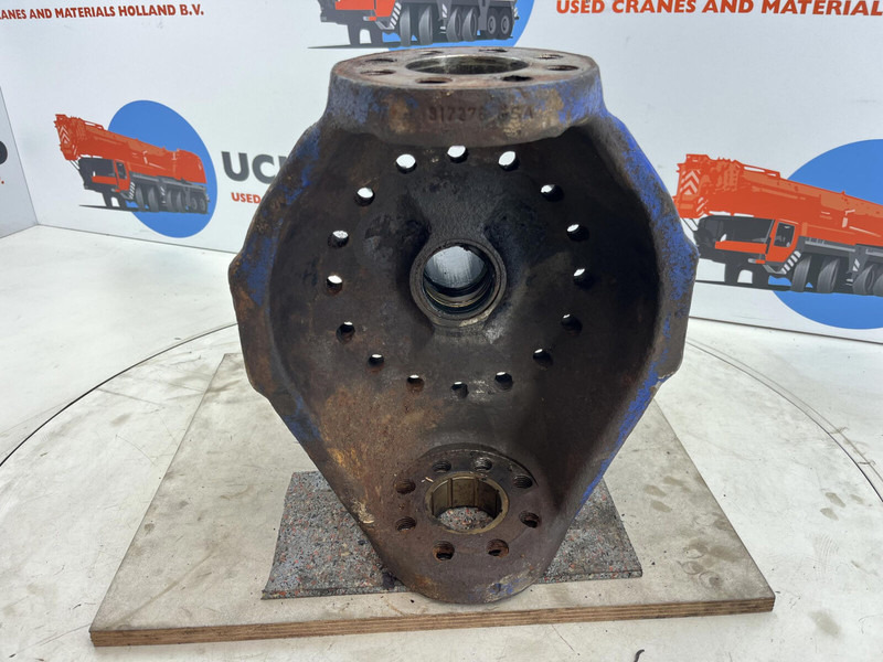 Terex AC 205 Steering knuckle 16 holes axle 3 - Поворотний кулак в категорії Крани: фото 5 Terex AC 205 Steering knuckle 16 holes axle 3 - Поворотний кулак в категорії Крани: фото 5