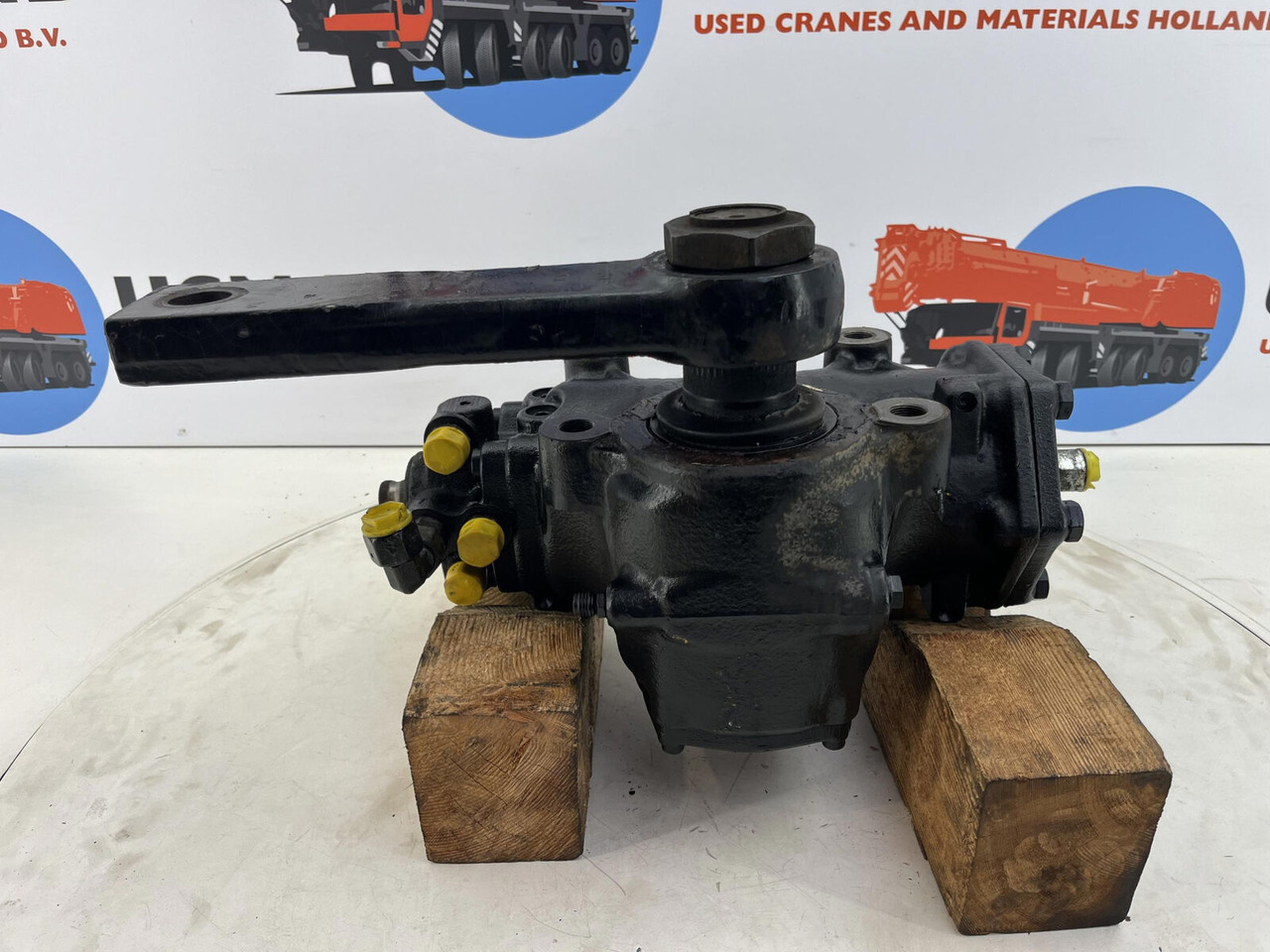 Terex AC 50-1 steering box with lever - Рульовий механізм в категорії Автокрани: фото 1 Terex AC 50-1 steering box with lever - Рульовий механізм в категорії Автокрани: фото 1