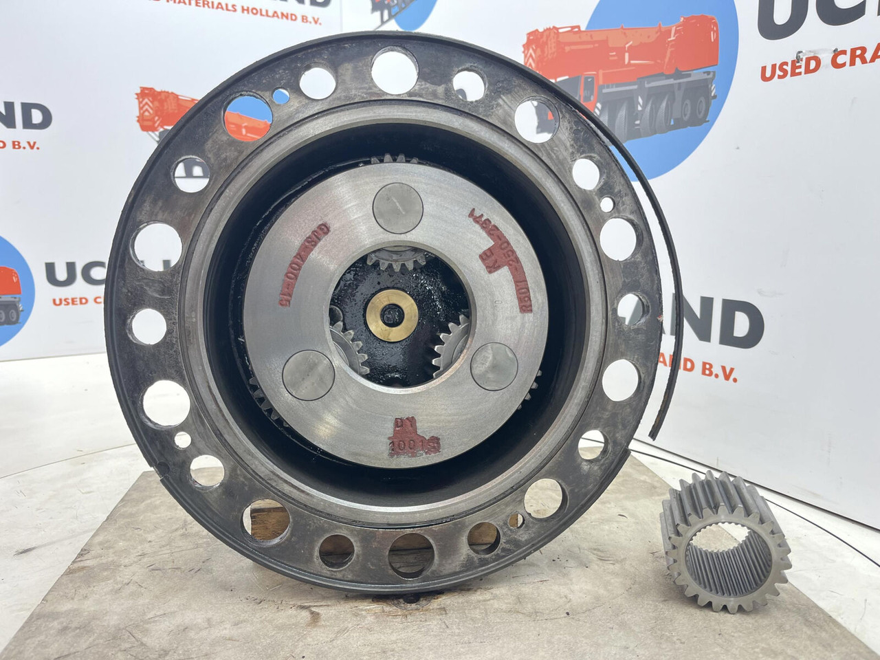 Terex/Demag AC 100/4 planetary gear 22-25-74-40-3pl-H127-46 - Бортовий редуктор в категорії Крани: фото 4 Terex/Demag AC 100/4 planetary gear 22-25-74-40-3pl-H127-46 - Бортовий редуктор в категорії Крани: фото 4