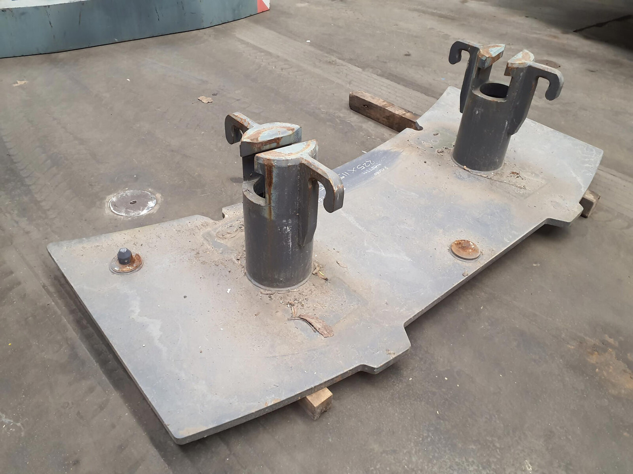 Terex Terex Demag Challenger 4200 counterweight 0.55 Ton - Противага в категорії Автокрани: фото 3 Terex Terex Demag Challenger 4200 counterweight 0.55 Ton - Противага в категорії Автокрани: фото 3