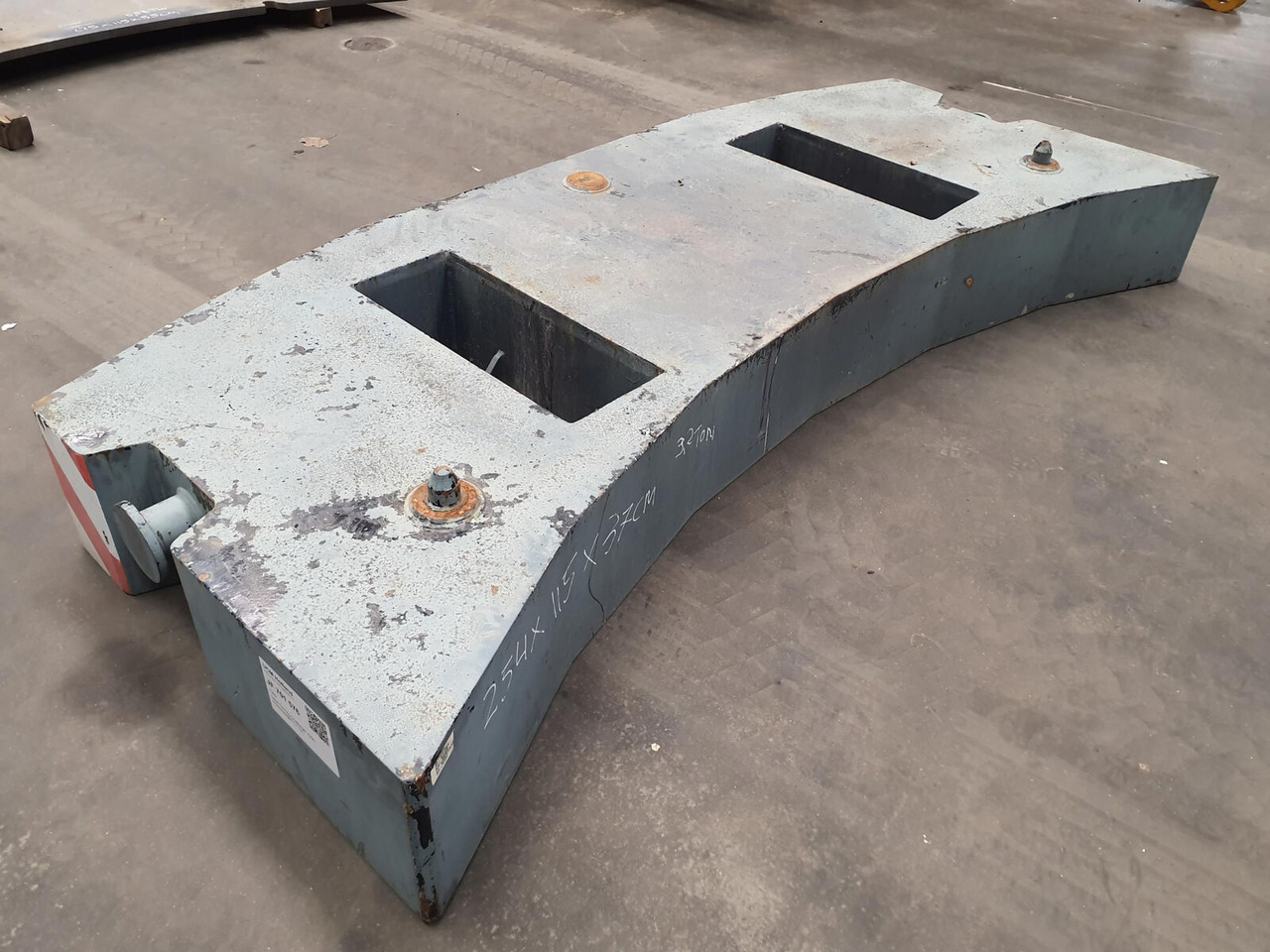 Terex Terex Demag Challenger 4200 counterweight 3.2 Ton - Противага в категорії Автокрани: фото 1 Terex Terex Demag Challenger 4200 counterweight 3.2 Ton - Противага в категорії Автокрани: фото 1