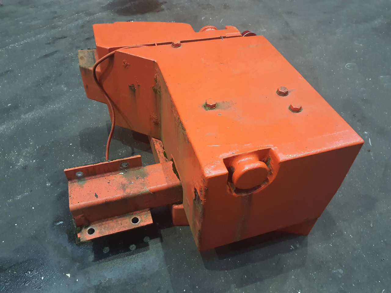 Terex counterweight left 1,2 + 0,3t - Противага в категорії Автокрани: фото 3 Terex counterweight left 1,2 + 0,3t - Противага в категорії Автокрани: фото 3