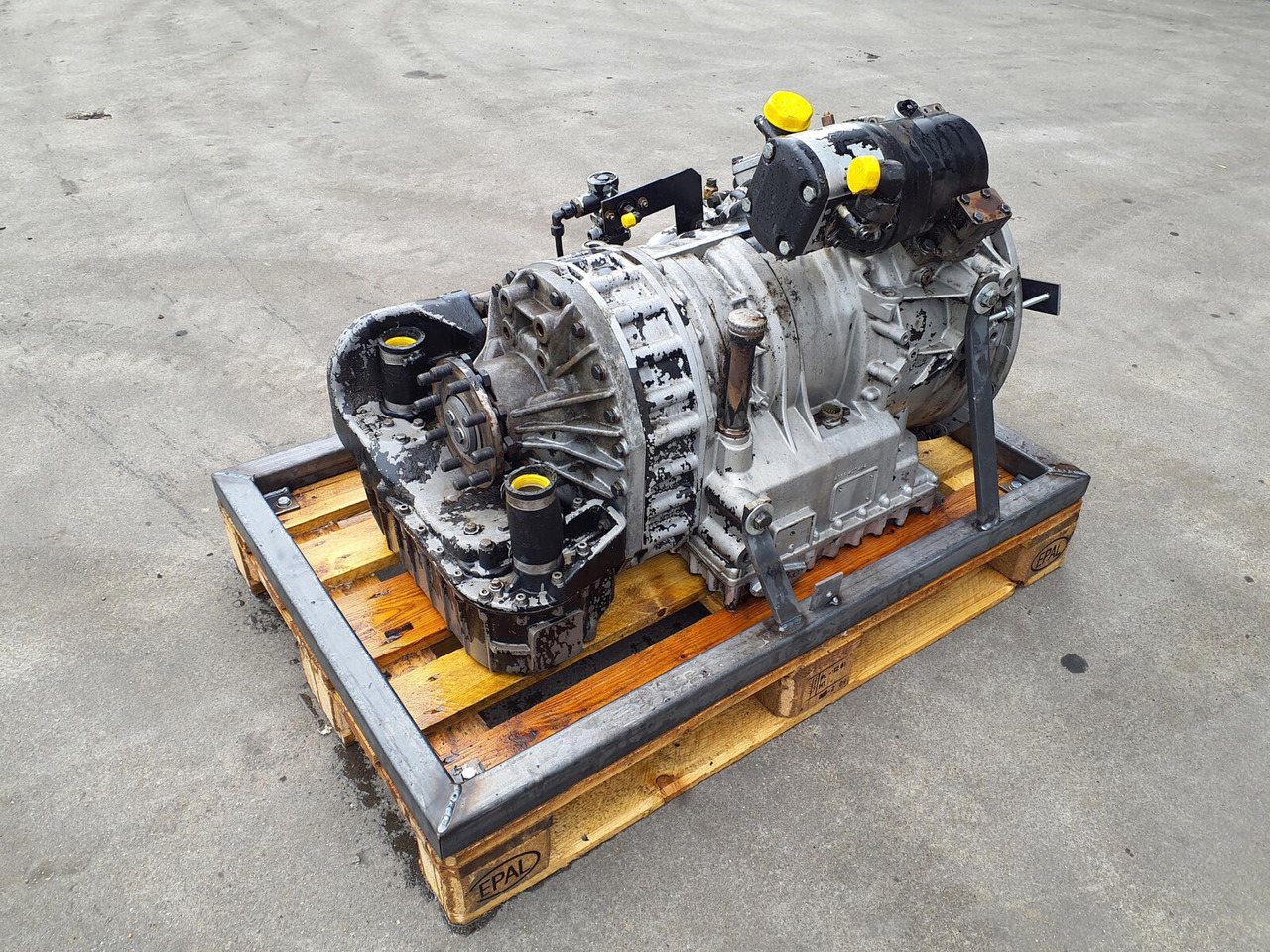 ZF LTM 1060 gearbox ZF 6HP-600 - Коробка передач в категорії Автокрани: фото 3 ZF LTM 1060 gearbox ZF 6HP-600 - Коробка передач в категорії Автокрани: фото 3