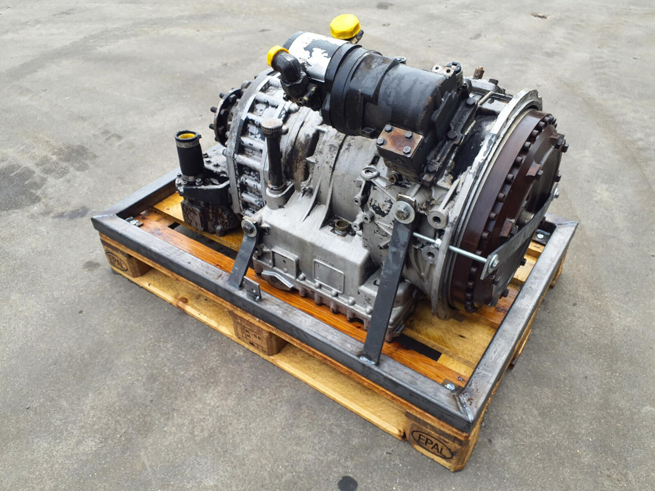 ZF LTM 1060 gearbox ZF 6HP-600 - Коробка передач в категорії Автокрани: фото 4 ZF LTM 1060 gearbox ZF 6HP-600 - Коробка передач в категорії Автокрани: фото 4