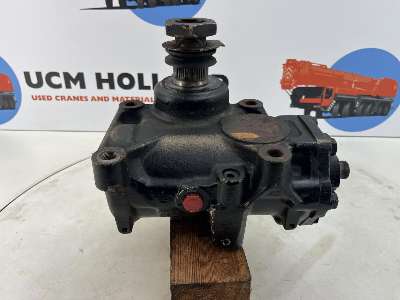 ZF ZF steering box - Рульовий механізм в категорії Автокрани: фото 4 ZF ZF steering box - Рульовий механізм в категорії Автокрани: фото 4