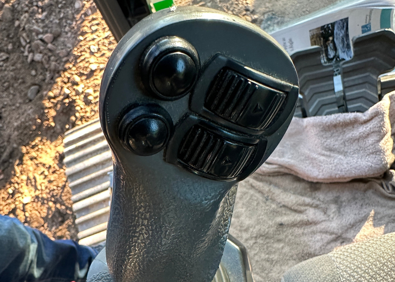 Гусеничний екскаватор Grävmaskin - Volvo, EC 220 EL: фото 17 Гусеничний екскаватор Grävmaskin - Volvo, EC 220 EL: фото 17