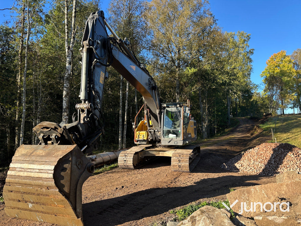 Grävmaskin - Volvo, EC 220 EL - Гусеничний екскаватор: фото 1 Grävmaskin - Volvo, EC 220 EL - Гусеничний екскаватор: фото 1