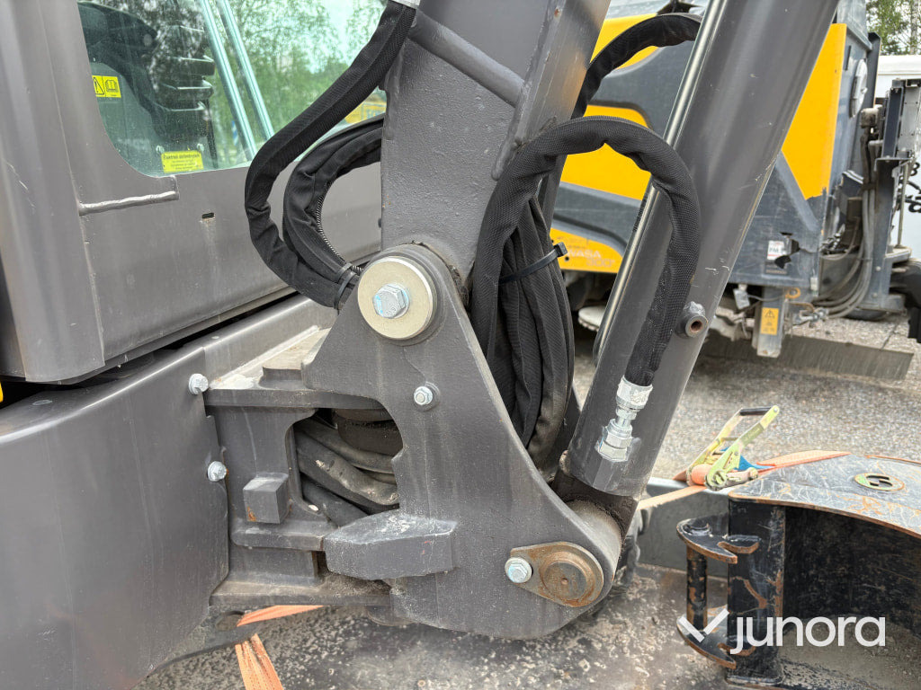 Міні-екскаватор Grävmaskin Volvo ECR25D Electric: фото 27