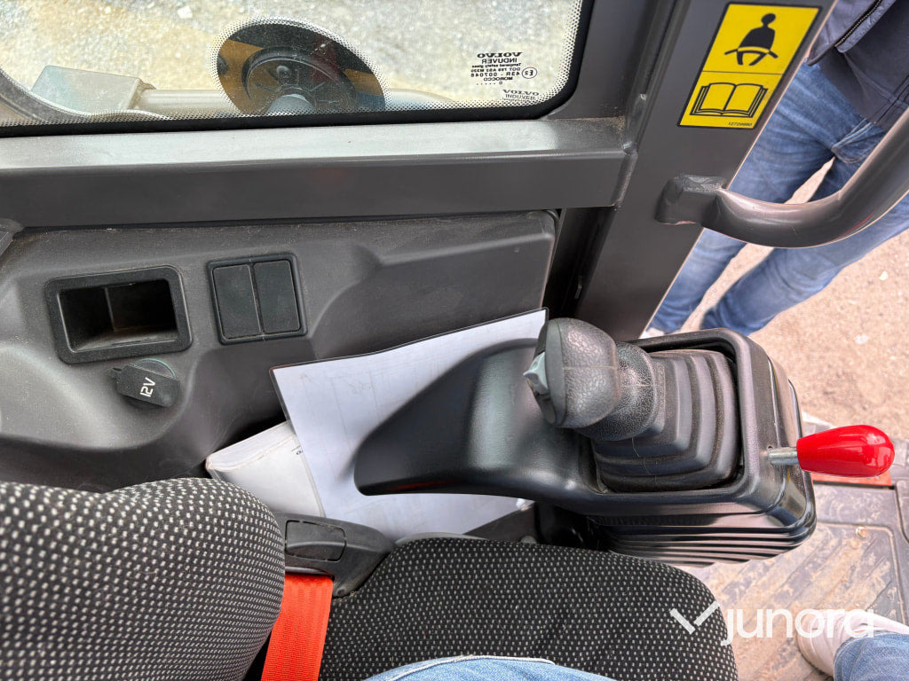 Міні-екскаватор Grävmaskin Volvo ECR25D Electric: фото 20