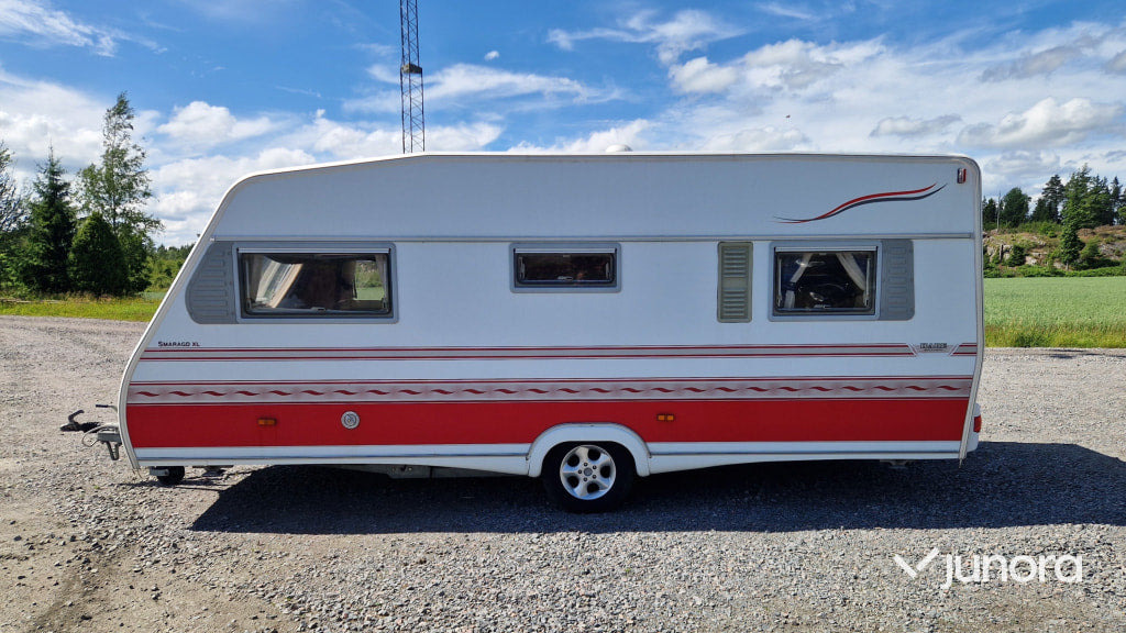 Husvagn Kabe Smaragd XL King Size - Причіп дача: фото 1 Husvagn Kabe Smaragd XL King Size - Причіп дача: фото 1
