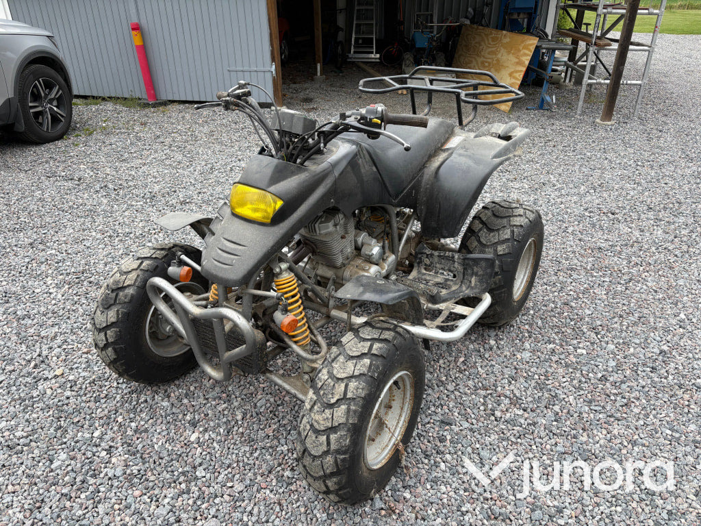 Motorcykel, ATV SMC 200 - årsmodell 2005 - Інша техніка: фото 1 Motorcykel, ATV SMC 200 - årsmodell 2005 - Інша техніка: фото 1