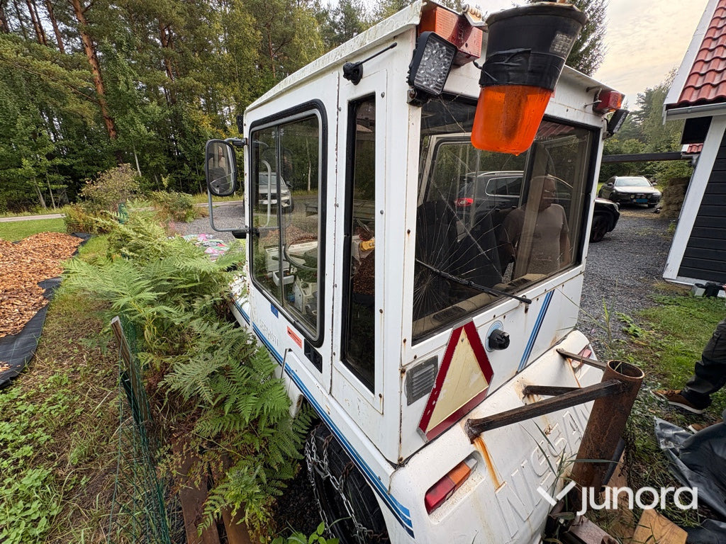 Plogbil - Bagagetruck - Багажний тягач: фото 2 Plogbil - Bagagetruck - Багажний тягач: фото 2