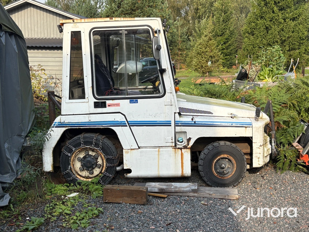 Plogbil - Bagagetruck - Багажний тягач: фото 1 Plogbil - Bagagetruck - Багажний тягач: фото 1