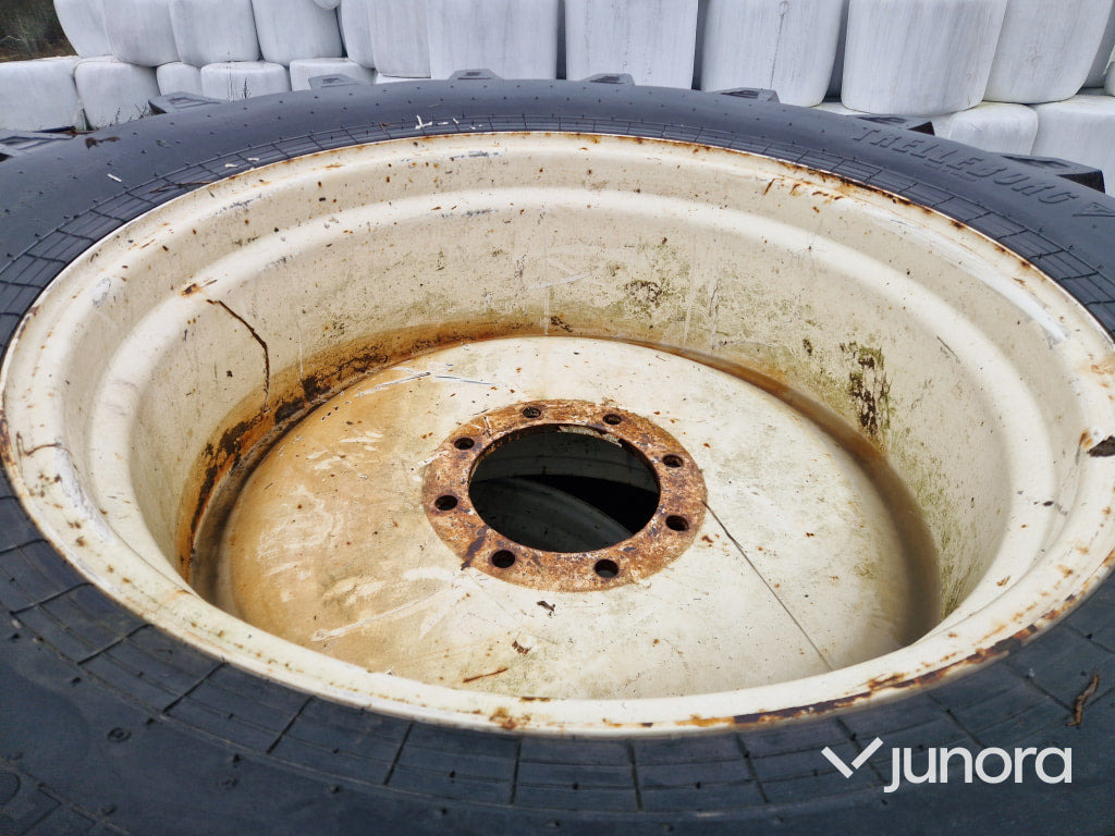 Traktordäck - Valmet 6400 - Колесо в категорії Трактори: фото 5 Traktordäck - Valmet 6400 - Колесо в категорії Трактори: фото 5