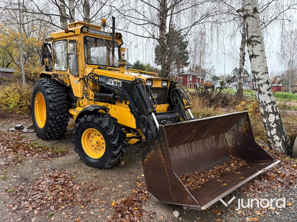 Traktorgrävare - Volvo BM, 616 B - Екскаватор-навантажувач: фото 2 Traktorgrävare - Volvo BM, 616 B - Екскаватор-навантажувач: фото 2
