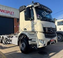 Mercedes Arocs 2548 L - Гаковий мультиліфт вантажівка: фото 2 Mercedes Arocs 2548 L - Гаковий мультиліфт вантажівка: фото 2