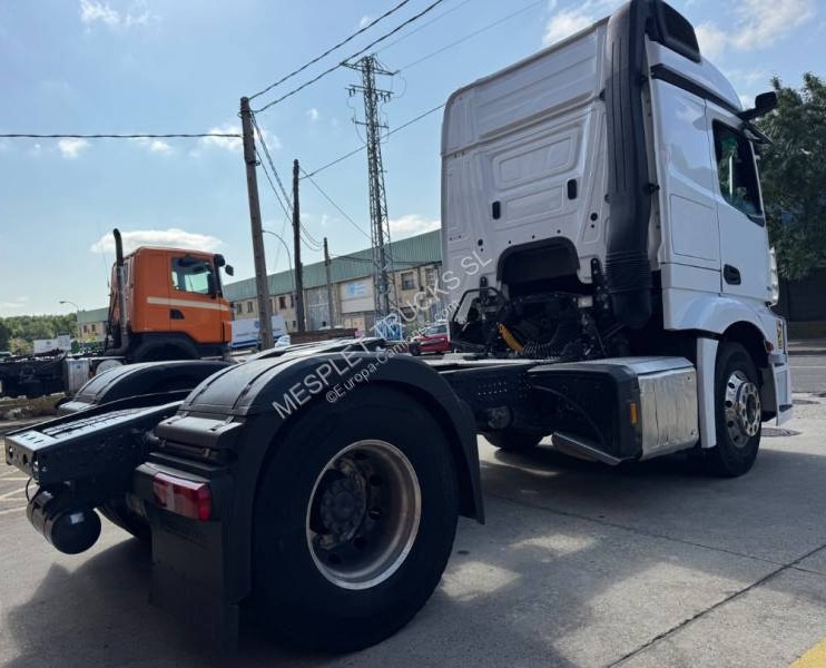 Mercedes Actros 1851 LS - Тягач: фото 5 Mercedes Actros 1851 LS - Тягач: фото 5