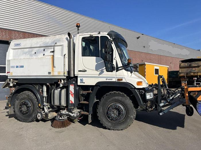 Mercedes-Benz Unimog U400 U400 4 x 2 / Schmidt SK350 sweeper - Підмітально-прибиральна машина: фото 1 Mercedes-Benz Unimog U400 U400 4 x 2 / Schmidt SK350 sweeper - Підмітально-прибиральна машина: фото 1