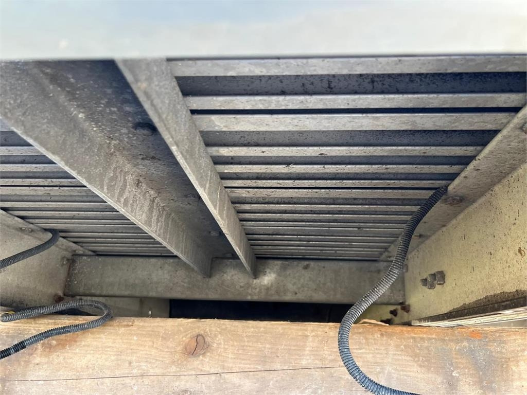 Кузов - фургон 7,5 mtr alu fragtlad - Zepro Z2500-150 MA lift: фото 8