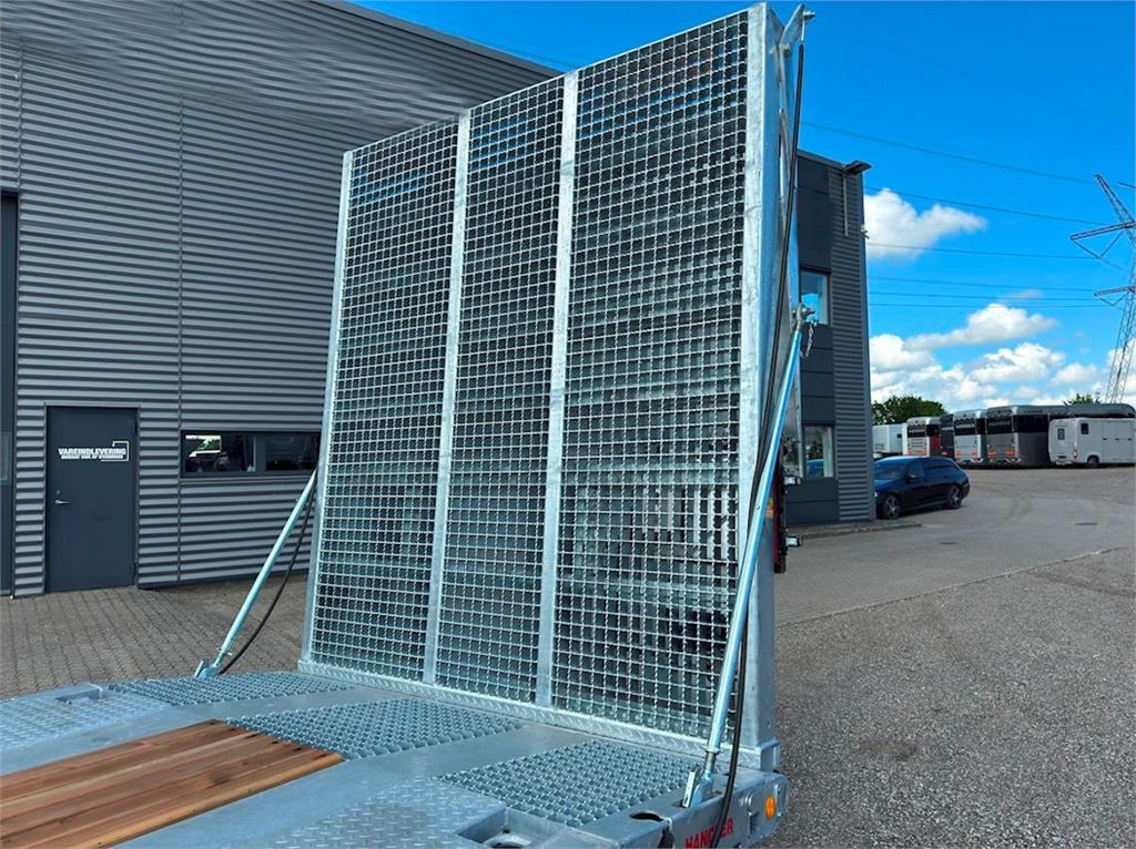 Hangler 4-aks 2-delt heldækkende rampe - Низькорамна платформа напівпричіп: фото 4 Hangler 4-aks 2-delt heldækkende rampe - Низькорамна платформа напівпричіп: фото 4