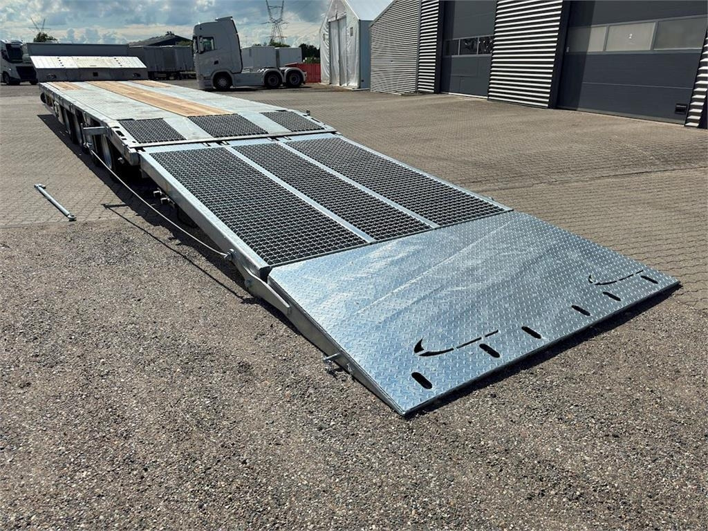 Hangler 4-aks 2-delt heldækkende rampe - Низькорамна платформа напівпричіп: фото 5 Hangler 4-aks 2-delt heldækkende rampe - Низькорамна платформа напівпричіп: фото 5