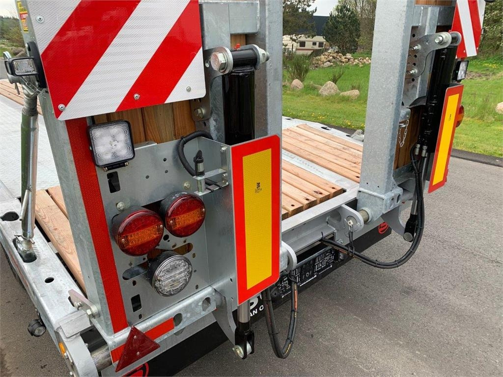 Hangler TPS-H 280 Jumbo-Z 3 akslet - Низькорамна платформа причіп: фото 5 Hangler TPS-H 280 Jumbo-Z 3 akslet - Низькорамна платформа причіп: фото 5