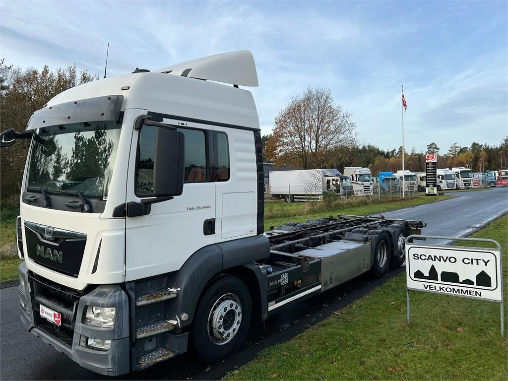 MAN TGS 26-440 6x2-4 LL - Контейнеровоз/ Змінний кузов вантажівка: фото 2 MAN TGS 26-440 6x2-4 LL - Контейнеровоз/ Змінний кузов вантажівка: фото 2