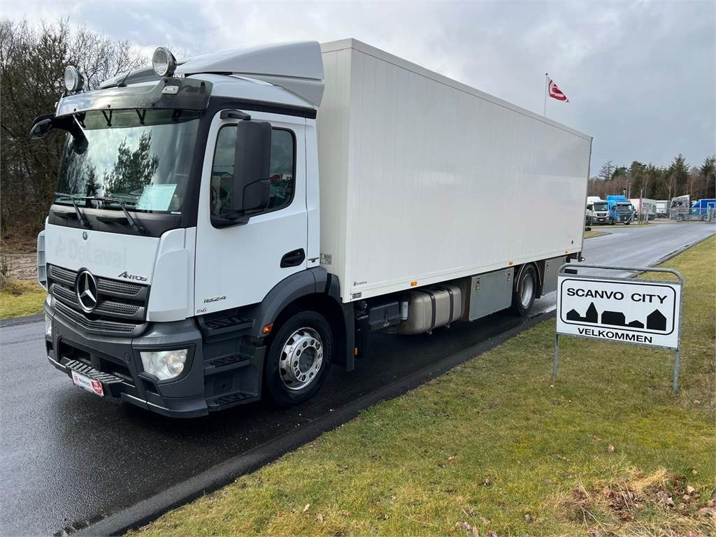 Mercedes-Benz Antos 1824 LnR - Вантажівка з закритим кузовом: фото 1 Mercedes-Benz Antos 1824 LnR - Вантажівка з закритим кузовом: фото 1