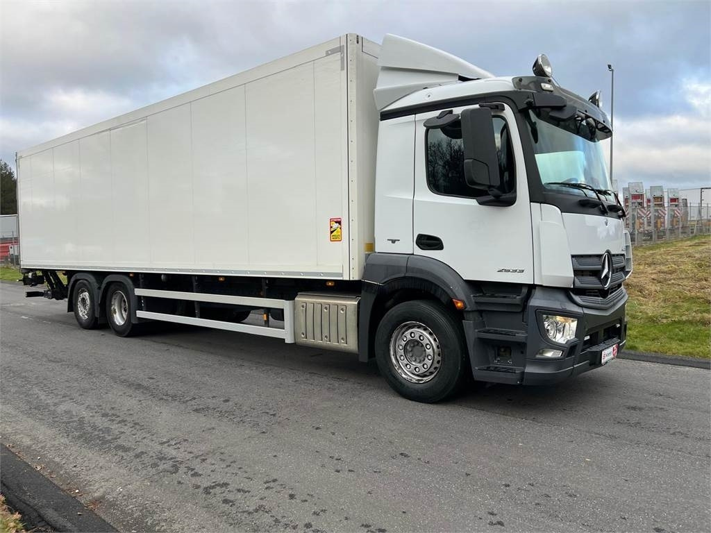 Mercedes-Benz Antos 2533 L - Вантажівка з закритим кузовом: фото 3 Mercedes-Benz Antos 2533 L - Вантажівка з закритим кузовом: фото 3