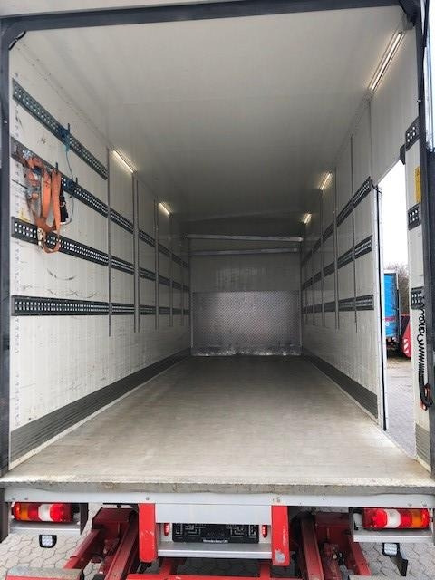 Mercedes-Benz Econic 1827 L - Вантажівка з закритим кузовом: фото 3 Mercedes-Benz Econic 1827 L - Вантажівка з закритим кузовом: фото 3