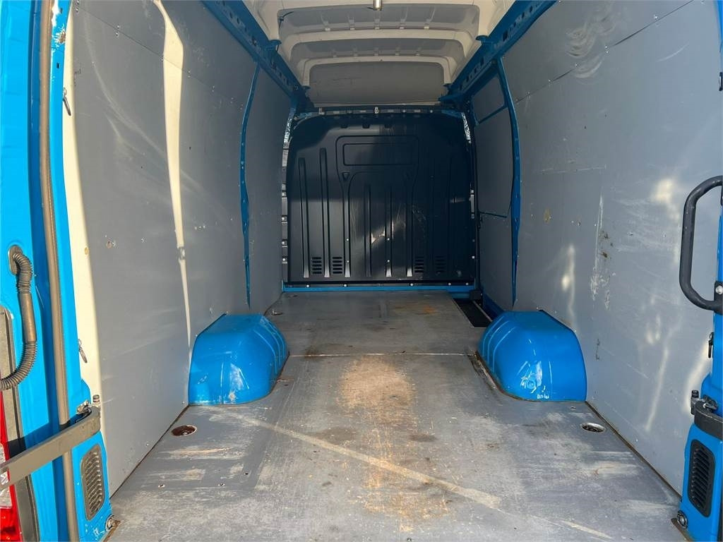 Renault Master 2.3 DCI 165 Rwd Twin L3H3 - Суцільнометалевий фургон: фото 4 Renault Master 2.3 DCI 165 Rwd Twin L3H3 - Суцільнометалевий фургон: фото 4