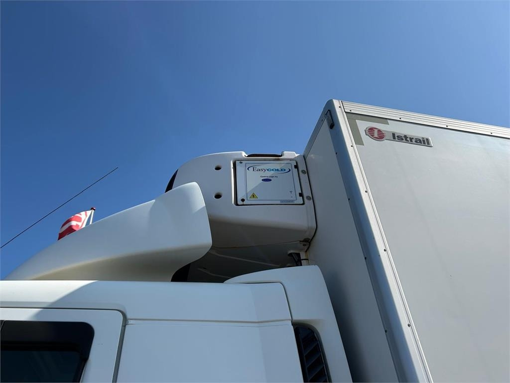 Volvo FL 280 (12 ton) Dobbelt compartment - Рефрижератор вантажівка: фото 3 Volvo FL 280 (12 ton) Dobbelt compartment - Рефрижератор вантажівка: фото 3