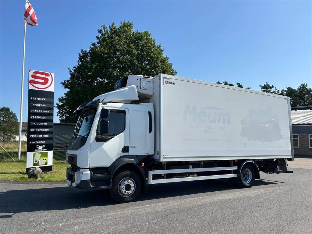 Volvo FL 280 (12 ton) Dobbelt compartment - Рефрижератор вантажівка: фото 1 Volvo FL 280 (12 ton) Dobbelt compartment - Рефрижератор вантажівка: фото 1