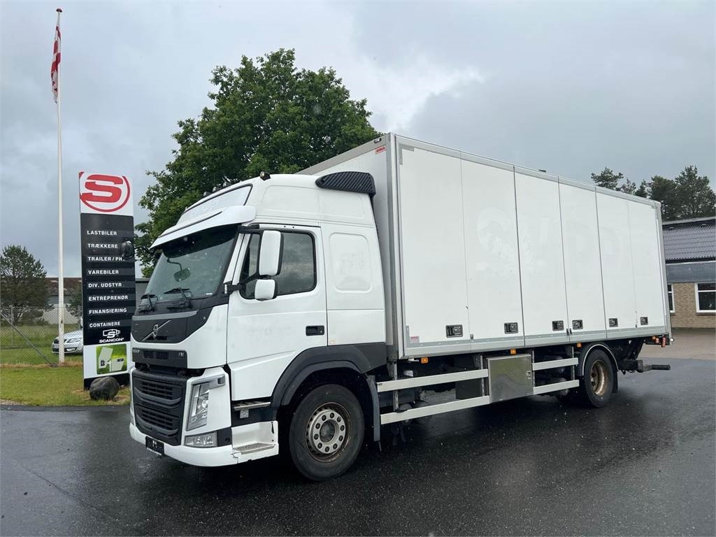 Volvo FM330 - Вантажівка з закритим кузовом: фото 1 Volvo FM330 - Вантажівка з закритим кузовом: фото 1