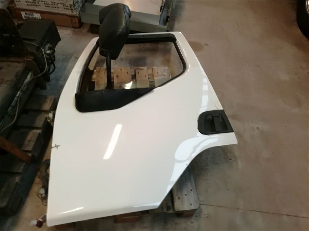 Volvo Fører dør til Volvo FE - Двері та запчастини в категорії Вантажівки: фото 1 Volvo Fører dør til Volvo FE - Двері та запчастини в категорії Вантажівки: фото 1