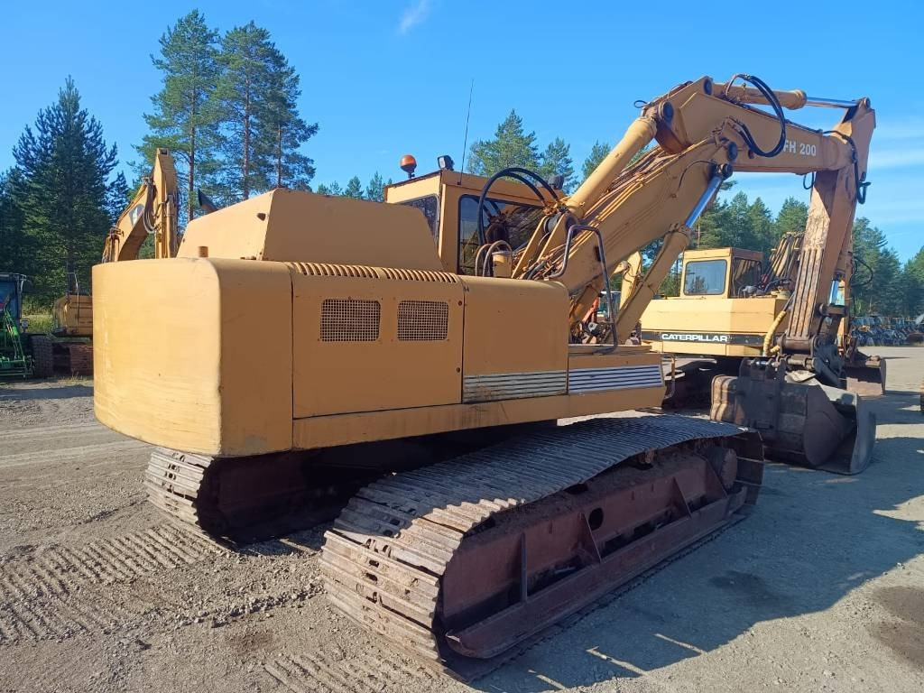 Fiat-Hitachi FH200T 2-KAUHAA - Гусеничний екскаватор: фото 4 Fiat-Hitachi FH200T 2-KAUHAA - Гусеничний екскаватор: фото 4