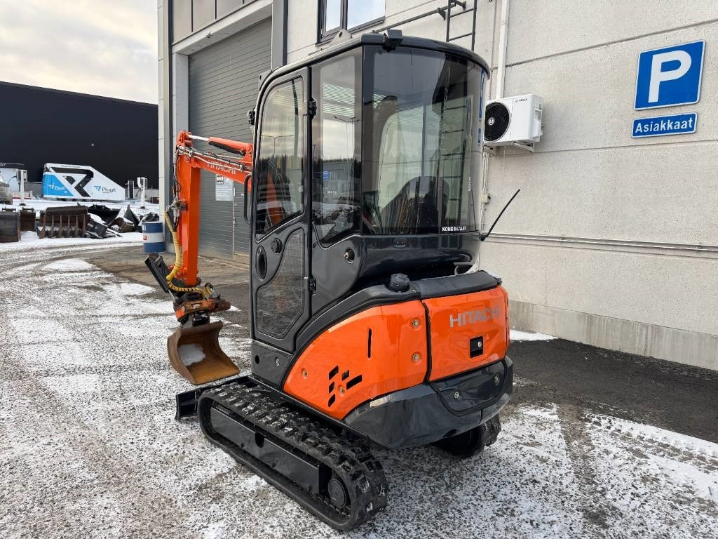 Hitachi MYYTY! SOLD! ZX 18-3 CLR Kallistaja ja pyöritys - Міні-екскаватор: фото 3 Hitachi MYYTY! SOLD! ZX 18-3 CLR Kallistaja ja pyöritys - Міні-екскаватор: фото 3