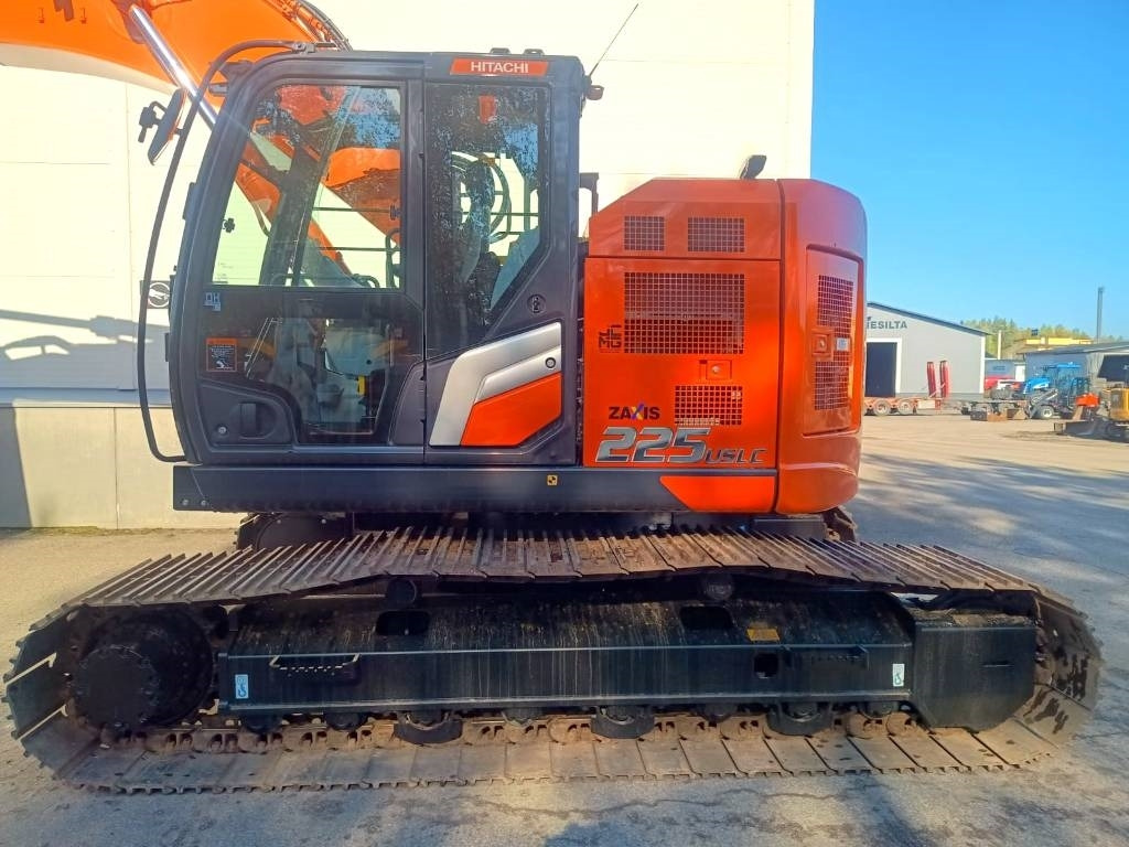 Hitachi MYYTY! SOLD! ZX225USLC-7 -STAGE V- - Гусеничний екскаватор: фото 2 Hitachi MYYTY! SOLD! ZX225USLC-7 -STAGE V- - Гусеничний екскаватор: фото 2