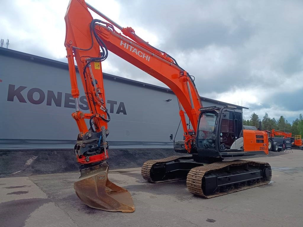 Гусеничний екскаватор Hitachi MYYTY! SOLD! ZX290LC-5 HUIPPUVARUSTEET: фото 10 Гусеничний екскаватор Hitachi MYYTY! SOLD! ZX290LC-5 HUIPPUVARUSTEET: фото 10